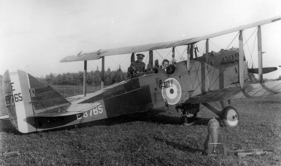 An Airco DH.9A of the Royal Air Force (RAF), with examples of the bomb types carried.